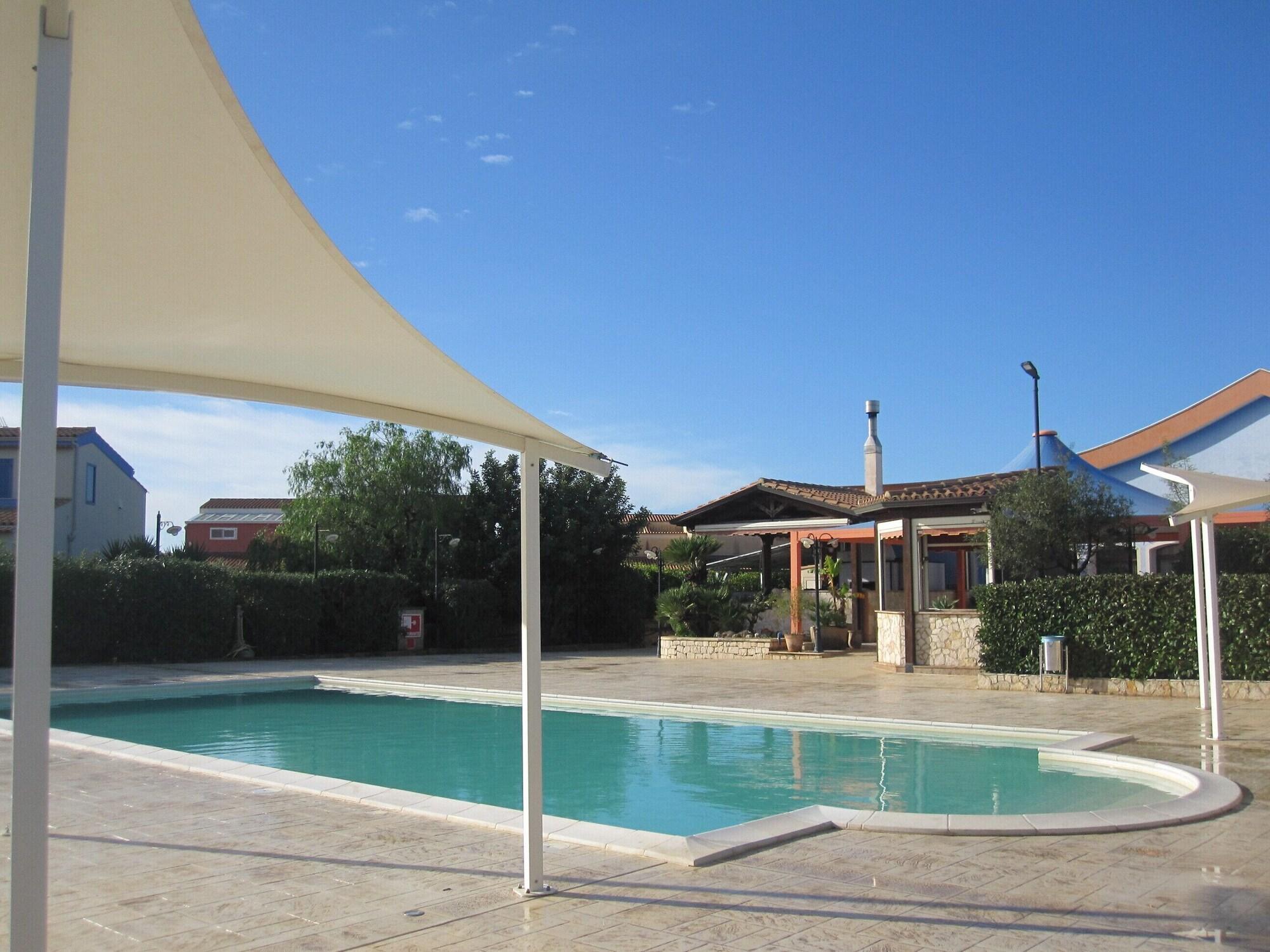 Hotel Continental Pozzallo Exterior photo
