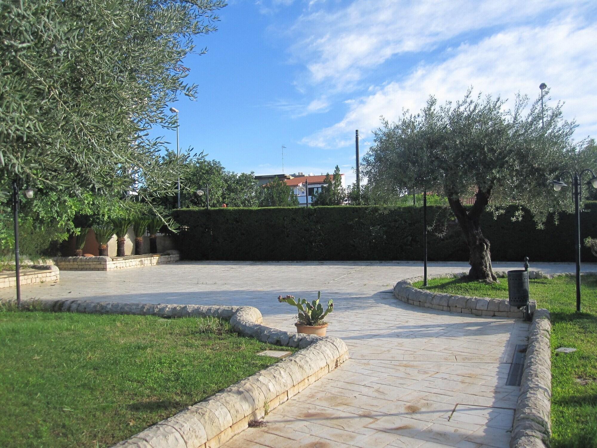 Hotel Continental Pozzallo Exterior photo