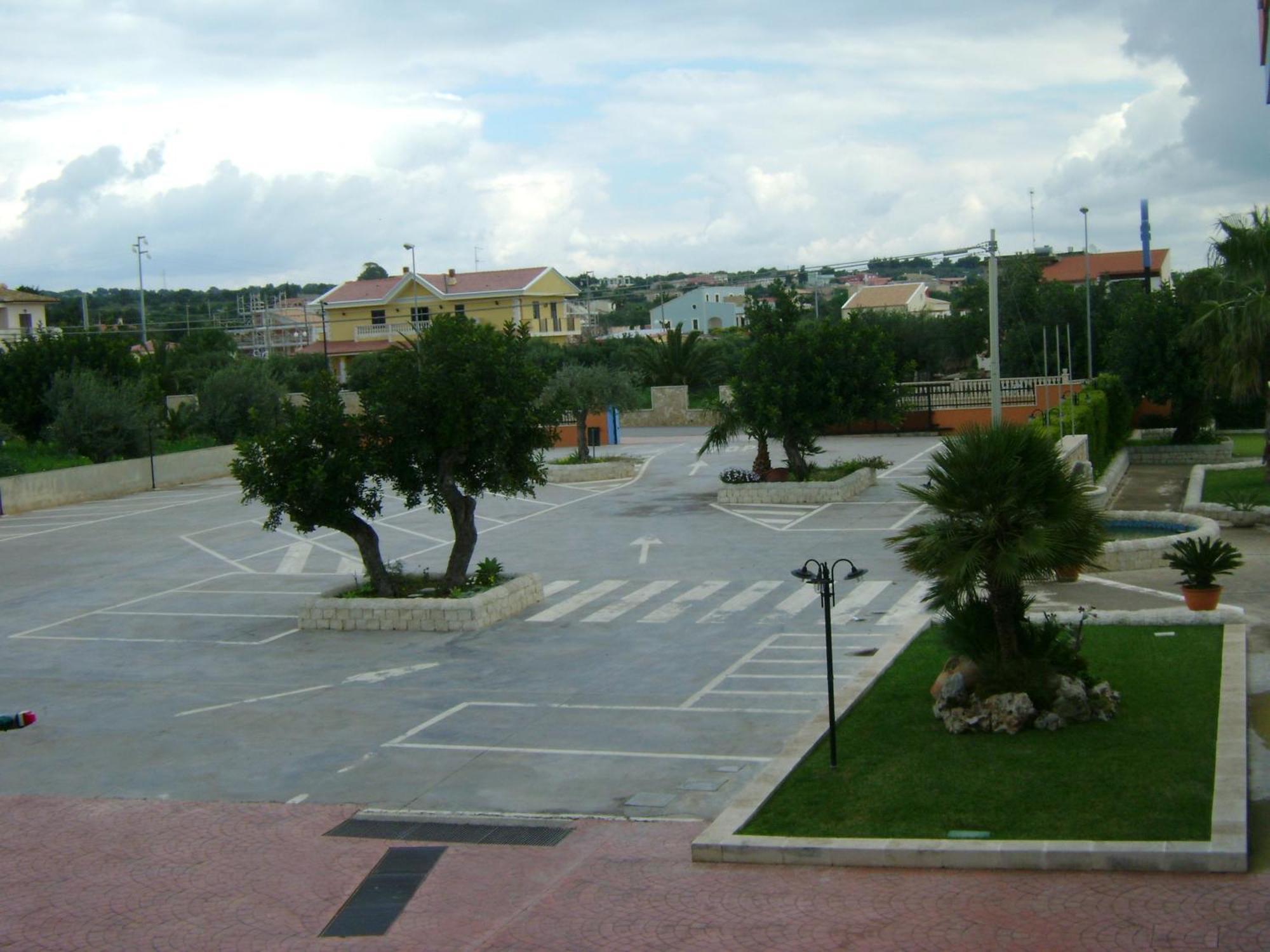 Hotel Continental Pozzallo Exterior photo